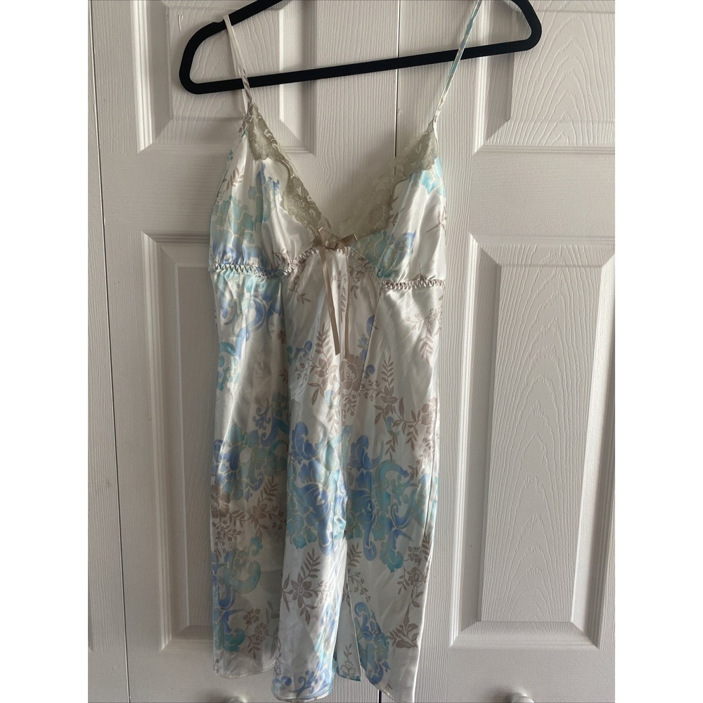 California Dynasty Floral Satin Chemise Nightgown Women Dainty Size Medium Slip
